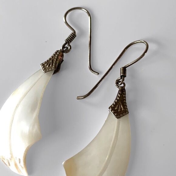 Vintage Carved Shell Earrings - Picture 3 of 4